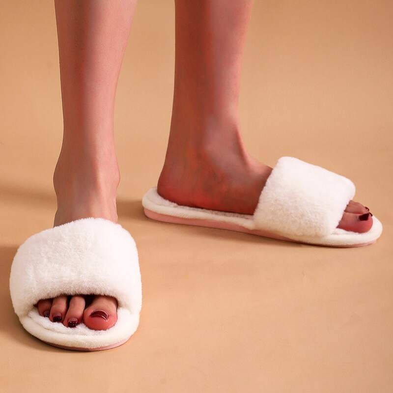 

Open Toe Fluffy Slippers, White