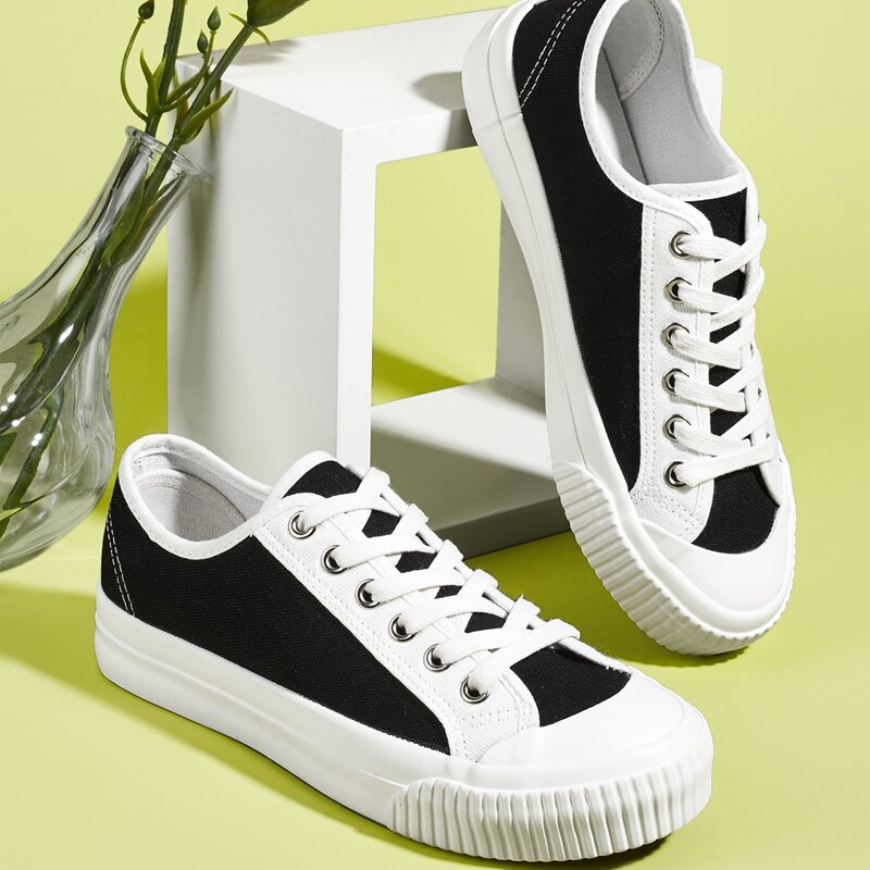 

Lace Up Front Canvas Shoes, Black