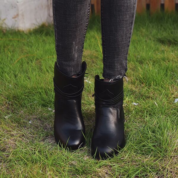 

Minimalist Tie Back Chunky Heeled Boots, Black