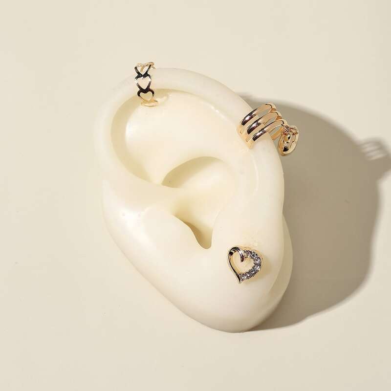 

3pcs Rhinestone Heart Decor Earrings, Gold