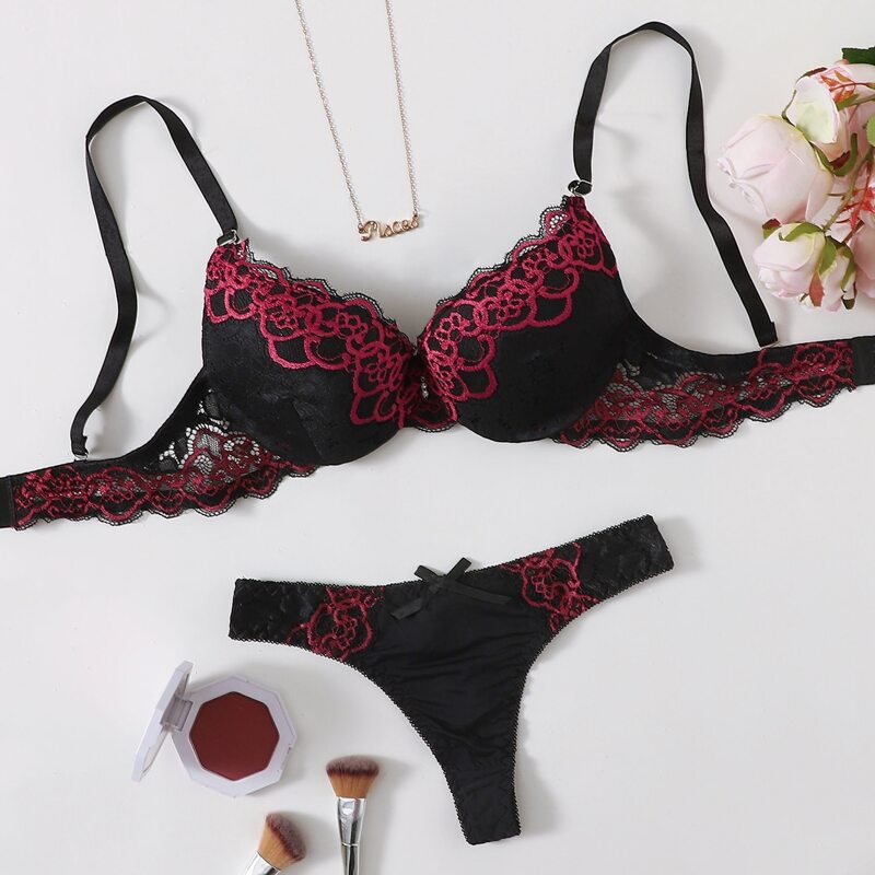 

Lace Floral Lingerie Set, Black