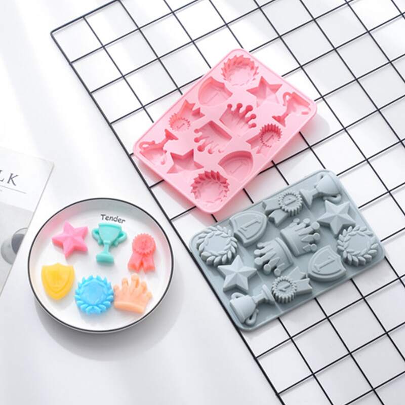 

1pc Random Color Cartoon Chocolate Mold, Multicolor