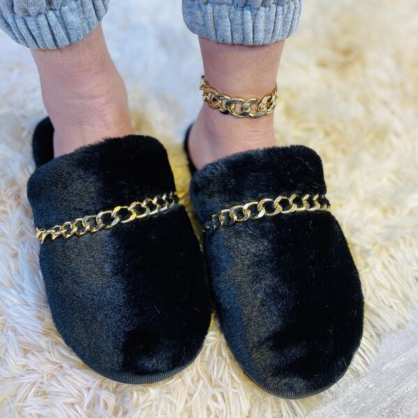

Chain Decor Plush Slippers, Black