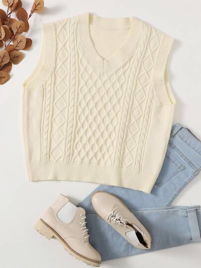 Plus Cable Knit Solid Sweater Vest