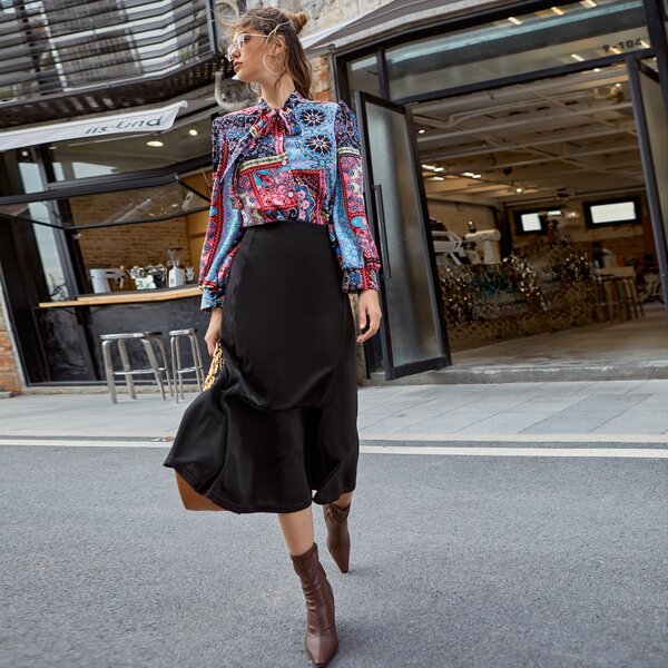 

Tie Neck Scarf Print Blouse & Ruffle Hem Skirt, Multicolor
