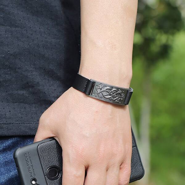 

Engraved PU Bracelet, Black