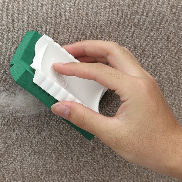 

Colorblock Dog Hair Cleaning Tool, Green