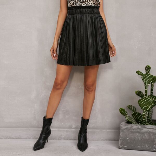 

Paperbag Waist Solid Plicated Skirt, Black