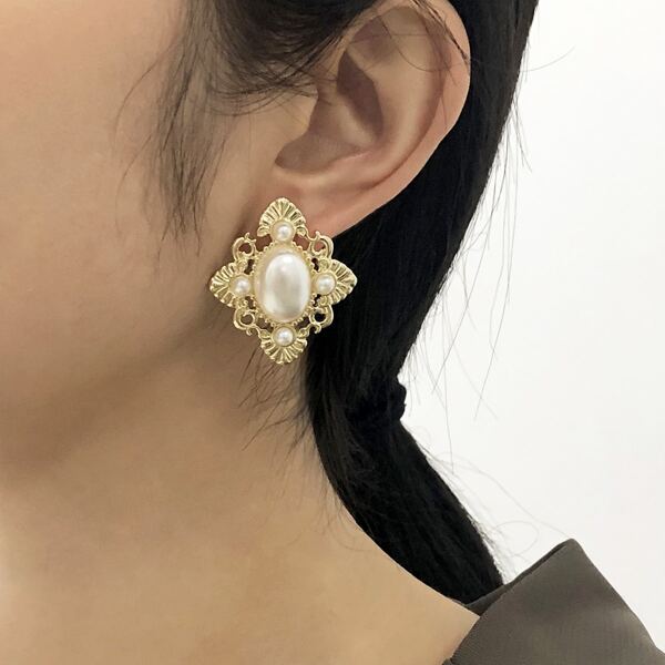 

Faux Pearl Decor Vintage Earrings, Gold
