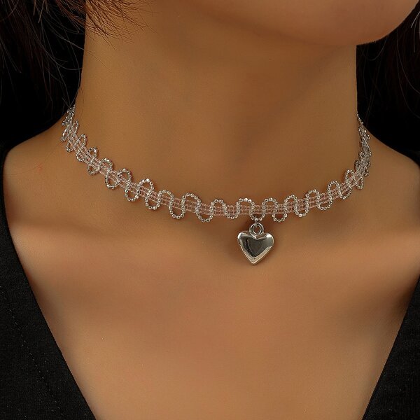 

Heart Pendant Choker, Silver