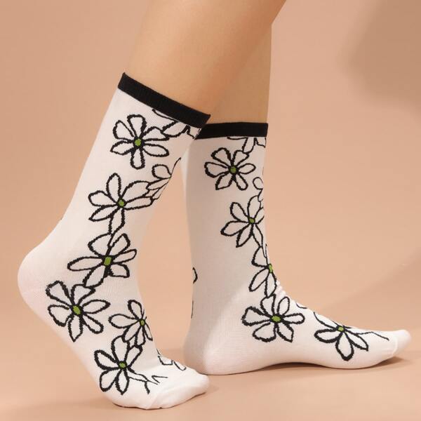 

Flower Pattern Socks, Black and white