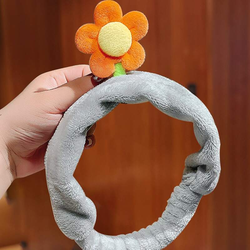 

1pc Flower Decor Bath Headband, Grey
