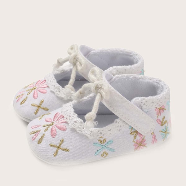 

Baby Girl Flower Embroidered Bow Decor Flats, White