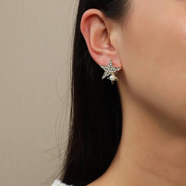 

Rhinestone Decor Star Earrings, Gold
