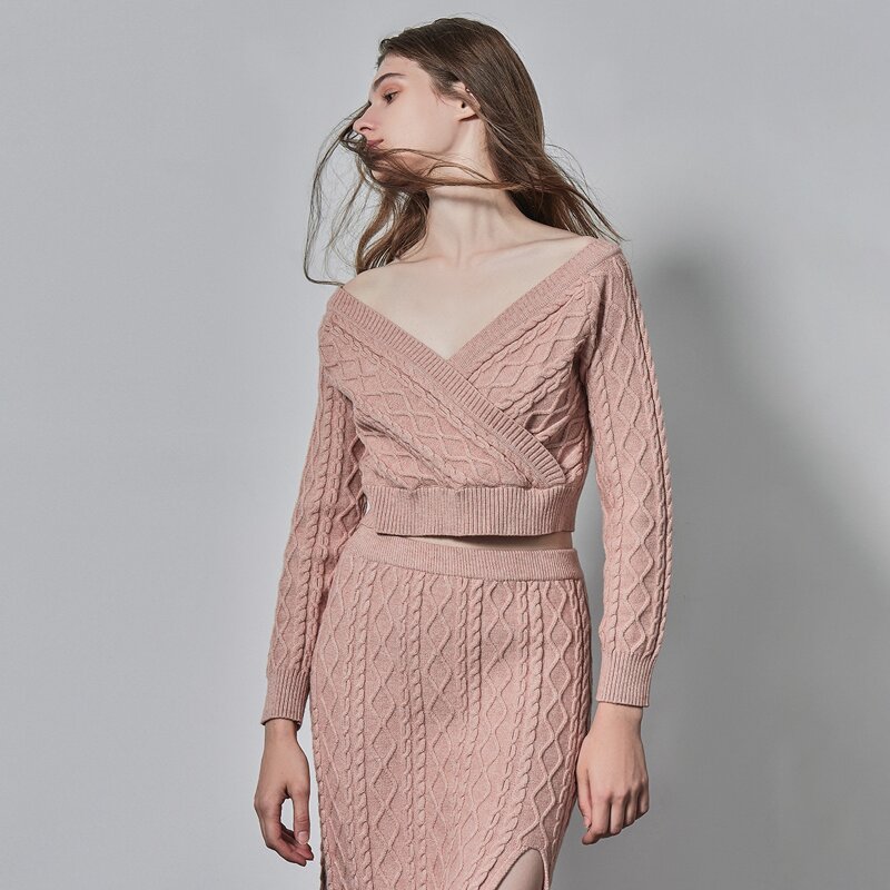 

ACRYLIC CROP CABLE KNIT SWEATER, Pastel dusty pink