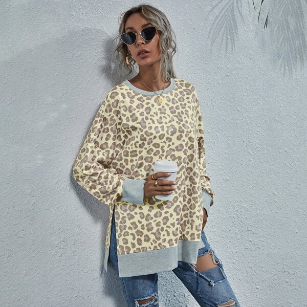 

Leopard Print Split Hem Drop Shoulder Sweatshirt, Multicolor