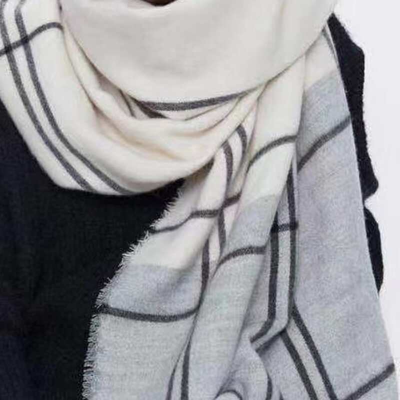 

Plaid Blanket Scarf, Multicolor