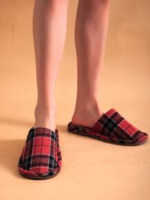Plaid Graphic Wide Fit Fluffy Slippers - Red - View 3