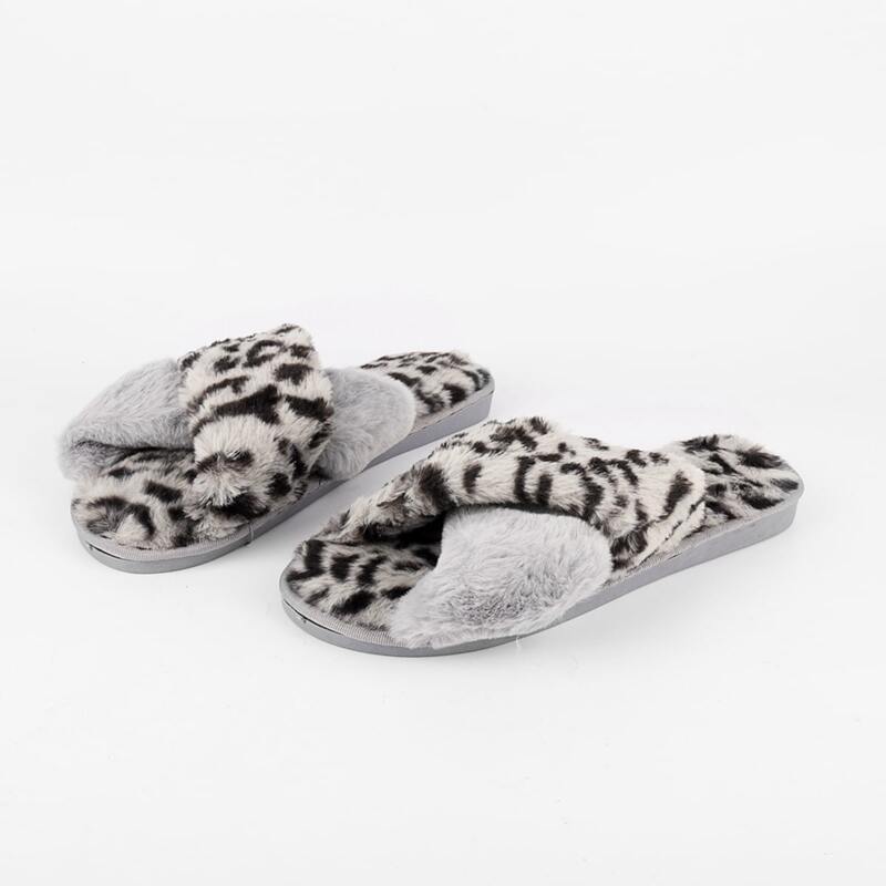 

Leopard Criss Cross Fluffy Slippers, Light grey