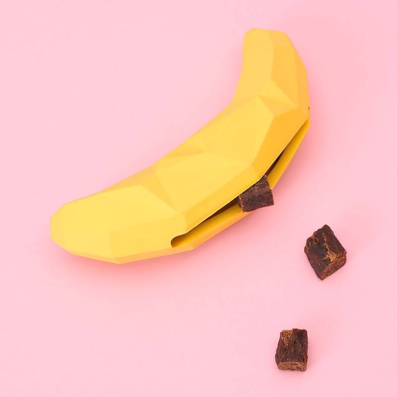 

1pc Banana Shaped Dog IQ Treat Toy, Yellow