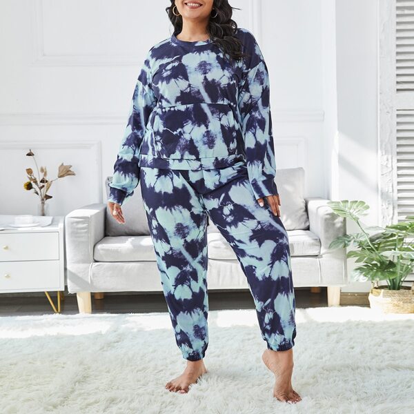 

Plus Tie Dye Kangaroo Pocket PJ Set, Multicolor