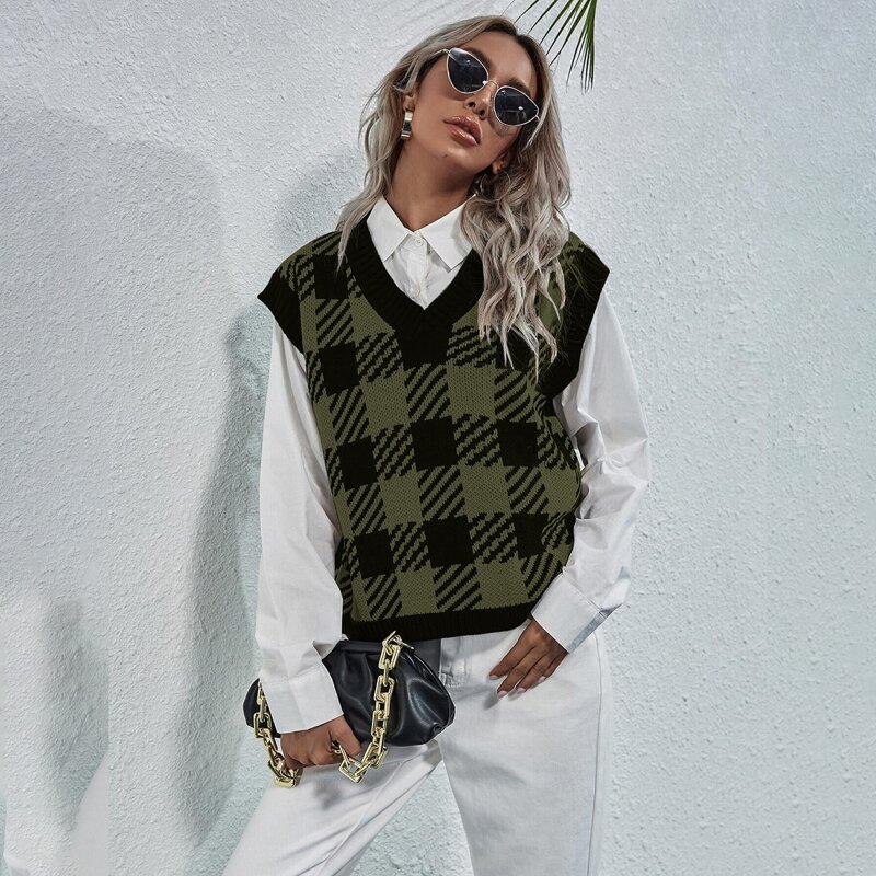 

V-neck Gingham Sweater Vest, Army green
