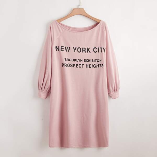 

Plus Slogan Graphic Raglan Sleeve Sweatshirt Dress, Baby pink