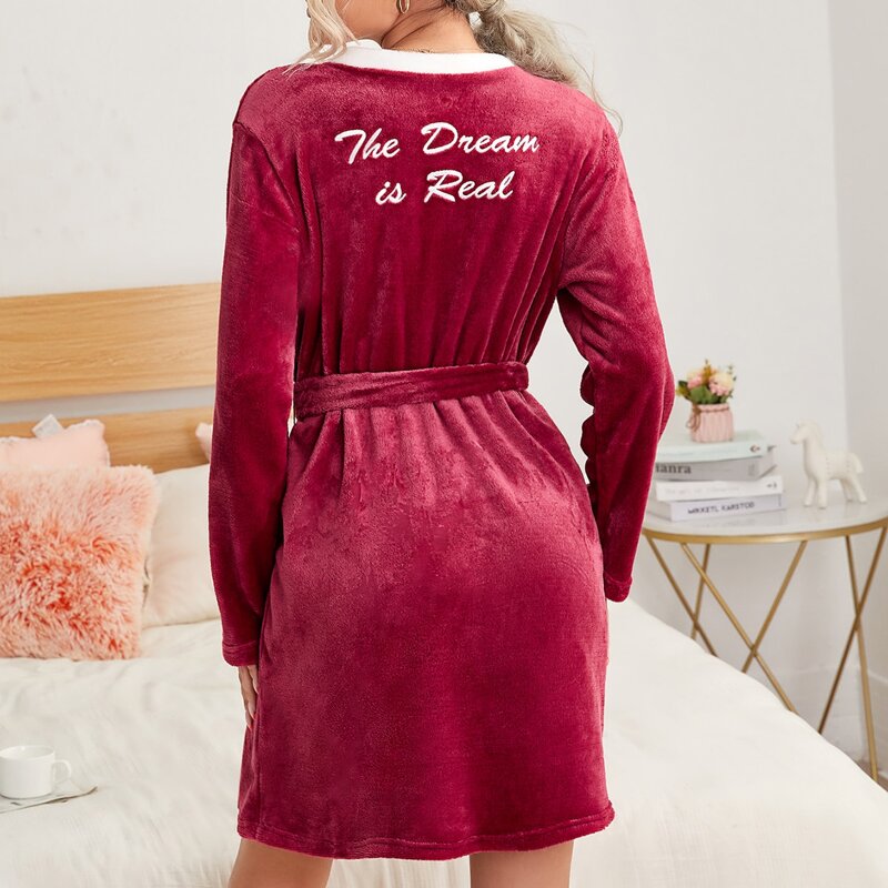 

Slogan Graphic Contrast Binding Belted Flannel Robe, Red