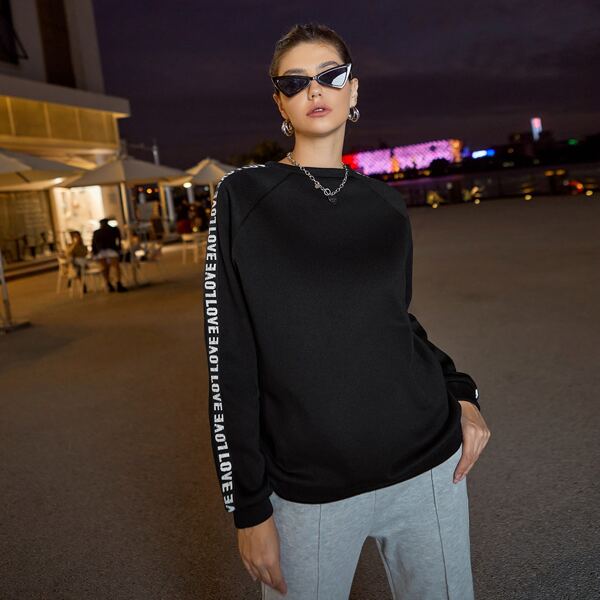

Letter Tape Raglan Sleeve Sweatshirt, Black