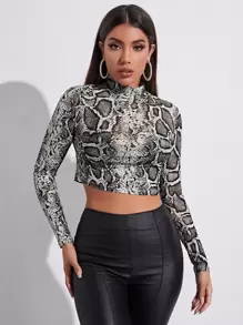 SHEIN Privé Top corto de malla con estampado de piel de serpiente de cuello alto - Multicolor - Ver 3