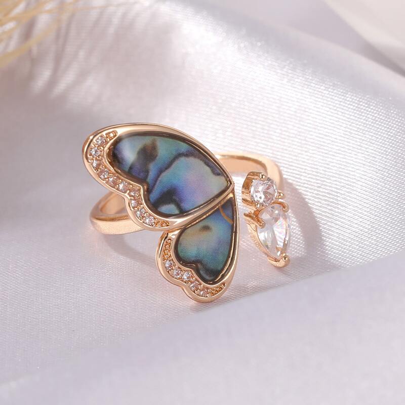 

Rhinestone Butterfly Ring, Gold