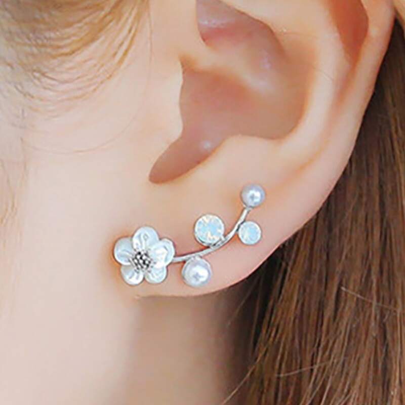 

Floral Stud Earrings, White