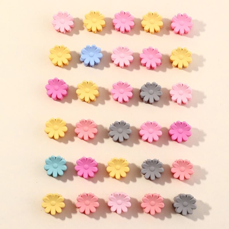 

30pcs Random Color Flower Hair Claw, Multicolor