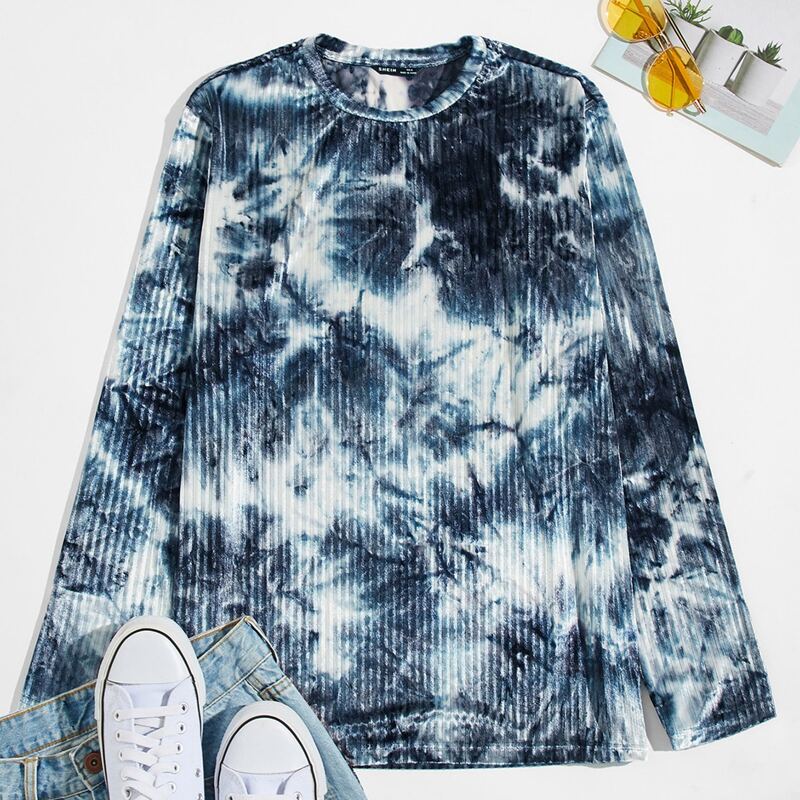 

Men Tie Dye Velvet Tee, Multicolor