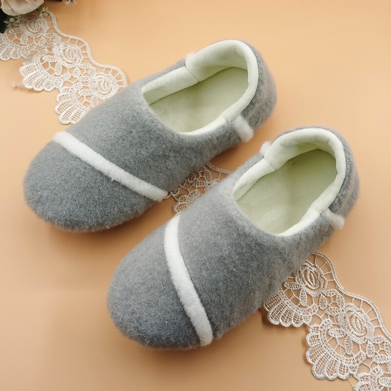 

Two Tone Fluffy Slippers, Light grey
