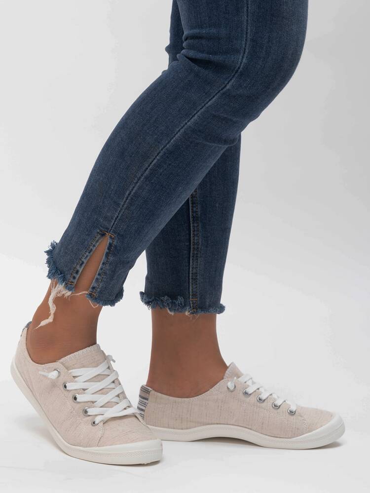 New Spring/Summer Women's Fashion Soft & Comfortable Lace-Up Casual Sneakers, Lightweight Breathable Wide-Toe Fabric Shoes