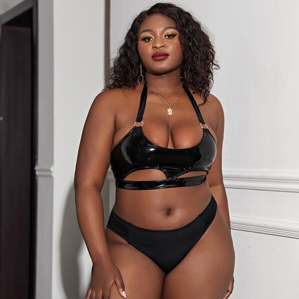 

Plus PU Cut-out Ring Linked Bralette, Black