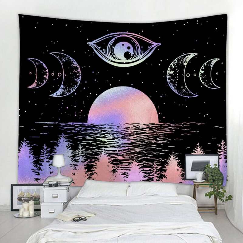 

Moon & Lake Print Tapestry, Multicolor