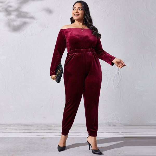 

Plus Off The Shoulder Velvet Jumpsuit, Burgundy