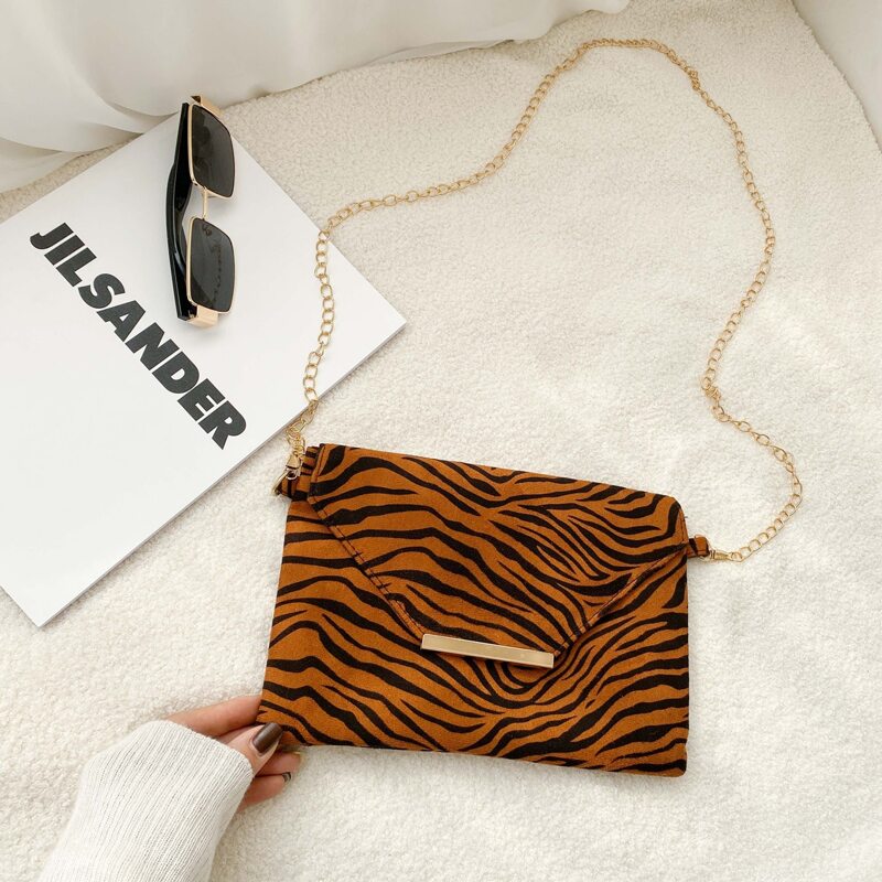 

Tiger Striped Envelope Crossbody Bag, Multicolor