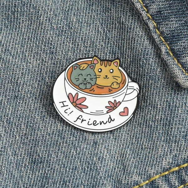 

Cartoon Cat Design Brooch, Multicolor