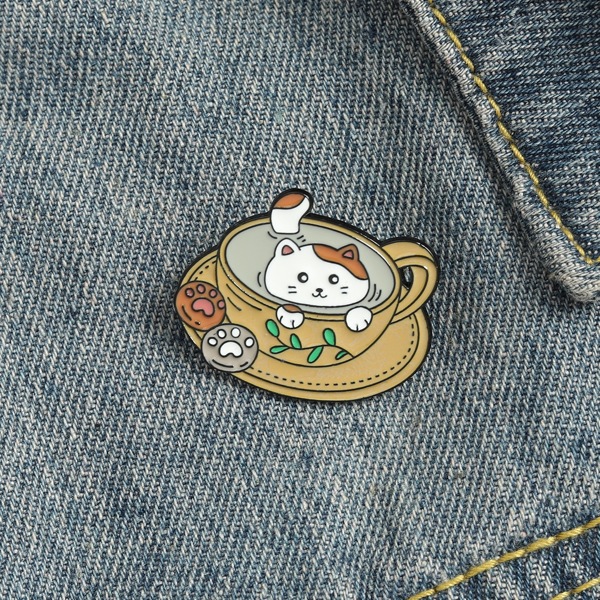 

Cartoon Design Brooch, Multicolor
