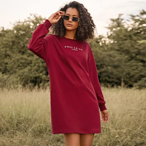 

Slogan Graphic Drop Shoulder Sweatshirt Dress, Burgundy