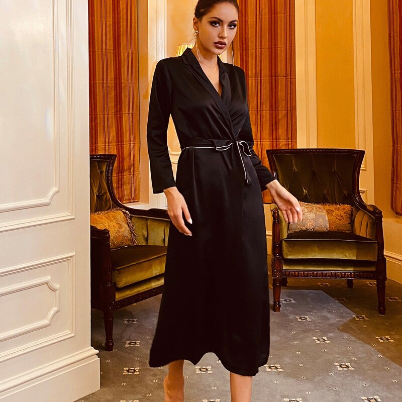 

Lapel Neck Satin Belted Robe, Black