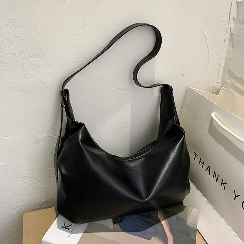 

Hobo Shoulder Bag, Black