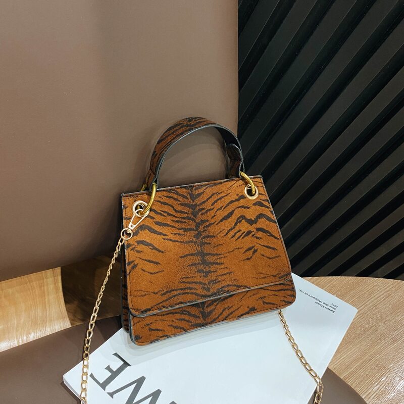 

Tiger Pattern Flat Satchel Bag, Brown