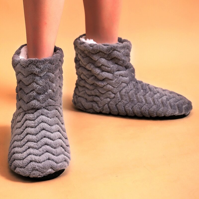 

Chevron Wide Fit Fluffy Slippers, Grey