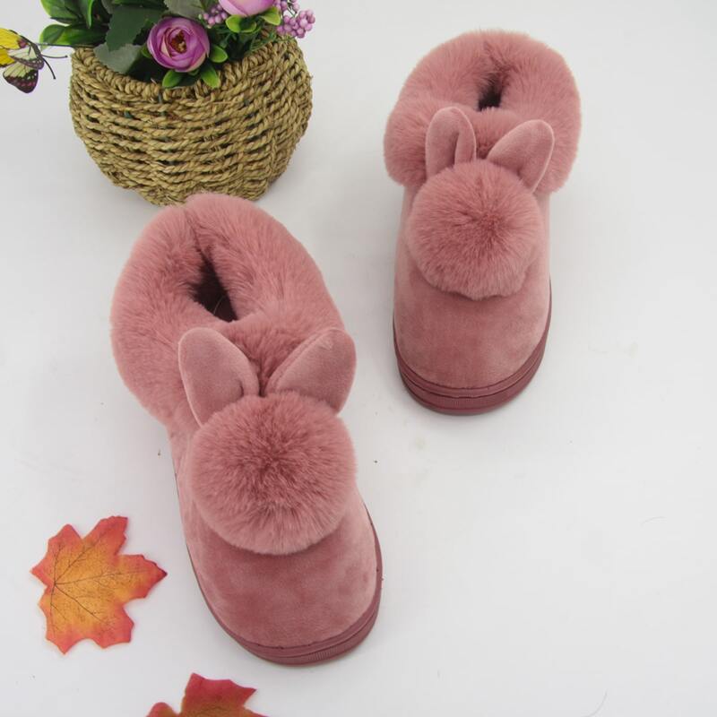 

Rabbit Decor Fluffy Slippers, Hot pink