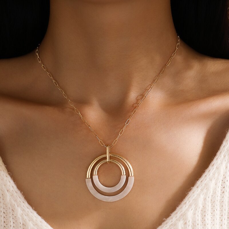 

Ring Pendant Necklace, Gold