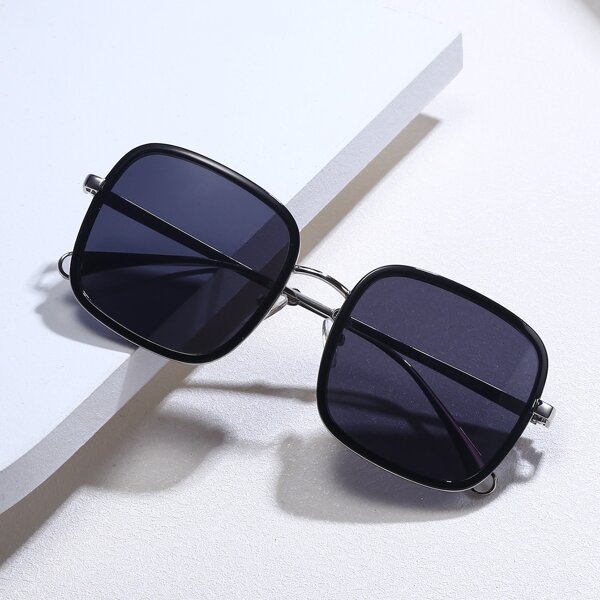 

Square Frame Sunglasses